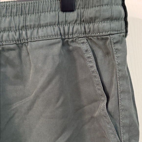 Green Drawstring Shorts - Picture 3 of 7